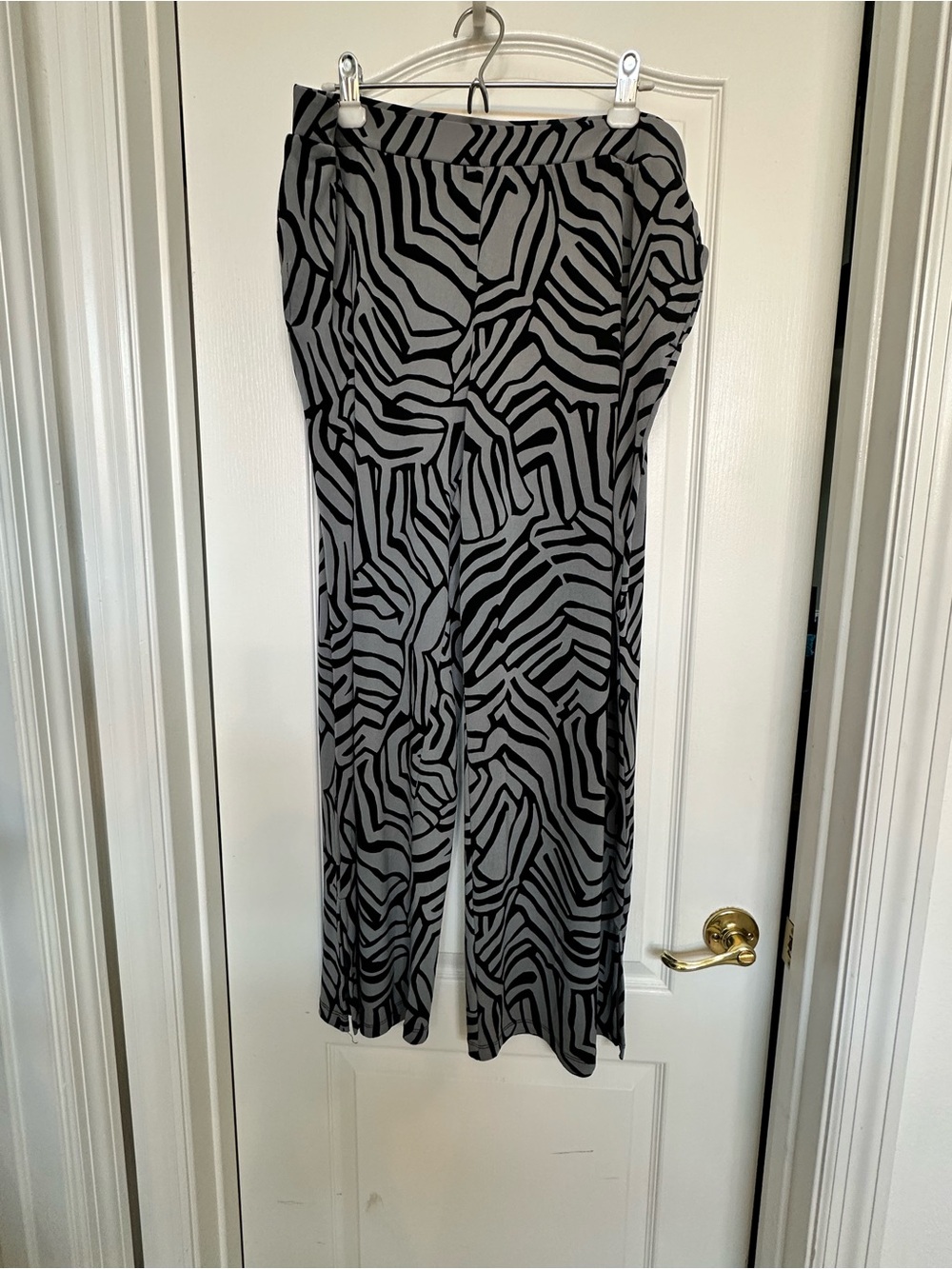 Susan Graver Black and Gray Zebra-Print Wide Leg Pants